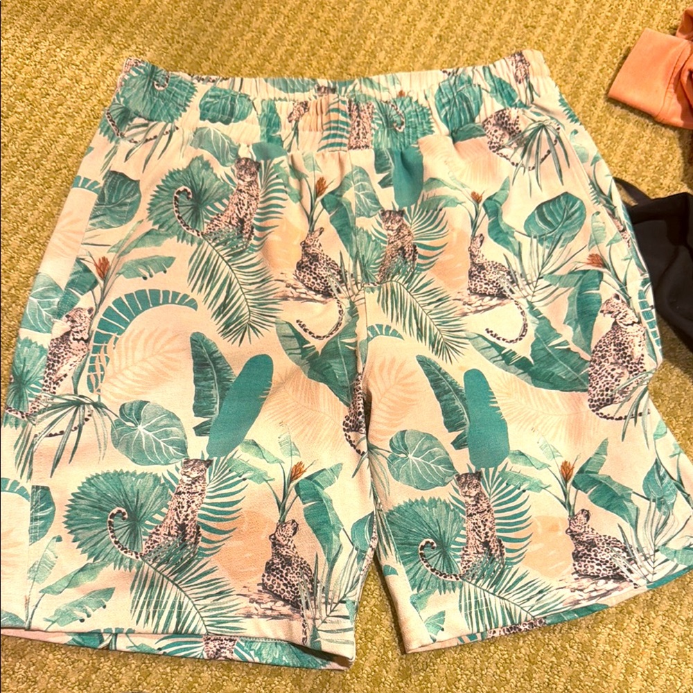Tropical Print Shorts with Leopards